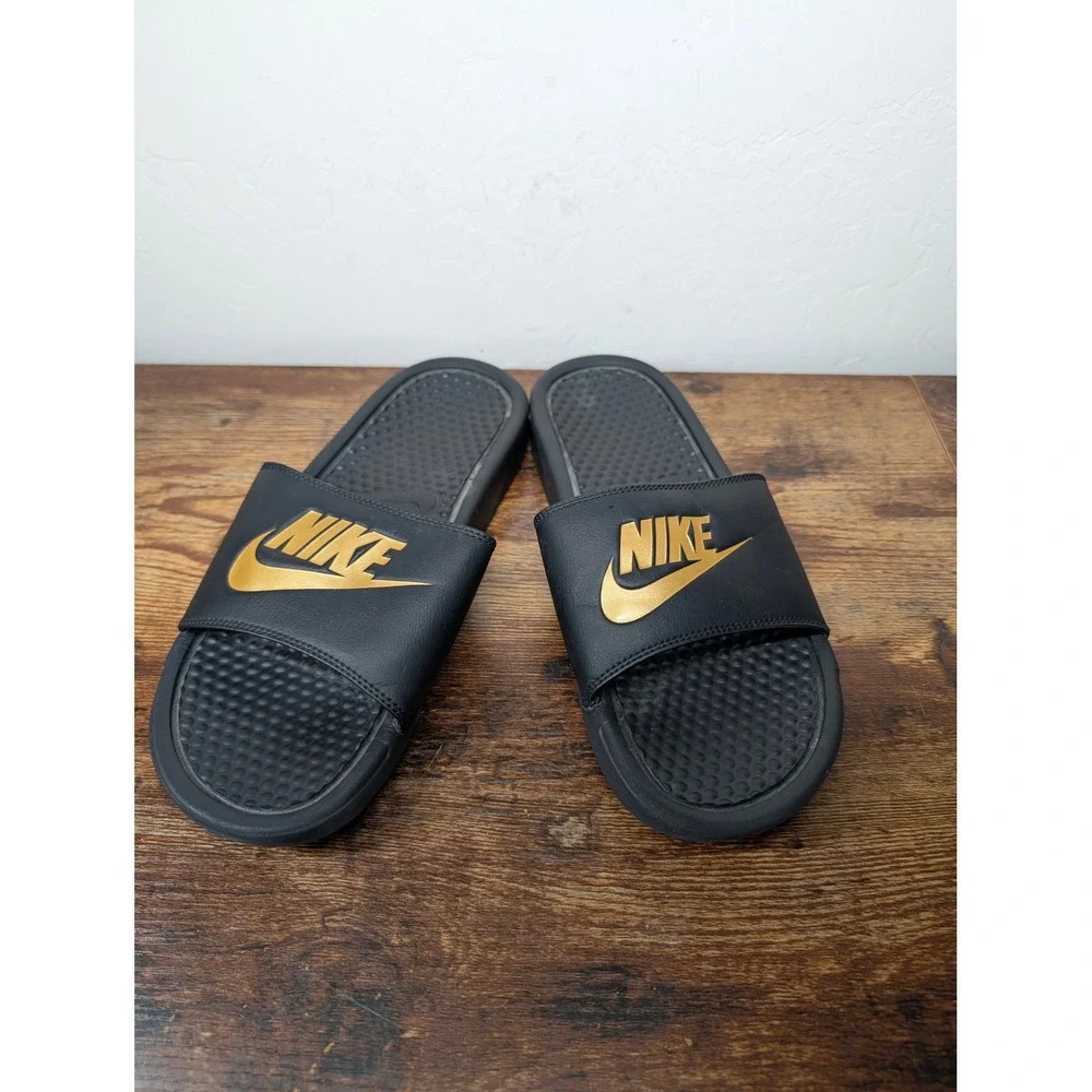Nike Benassi JDI Slides Black Metallic Gold Mens 8 Womens 9